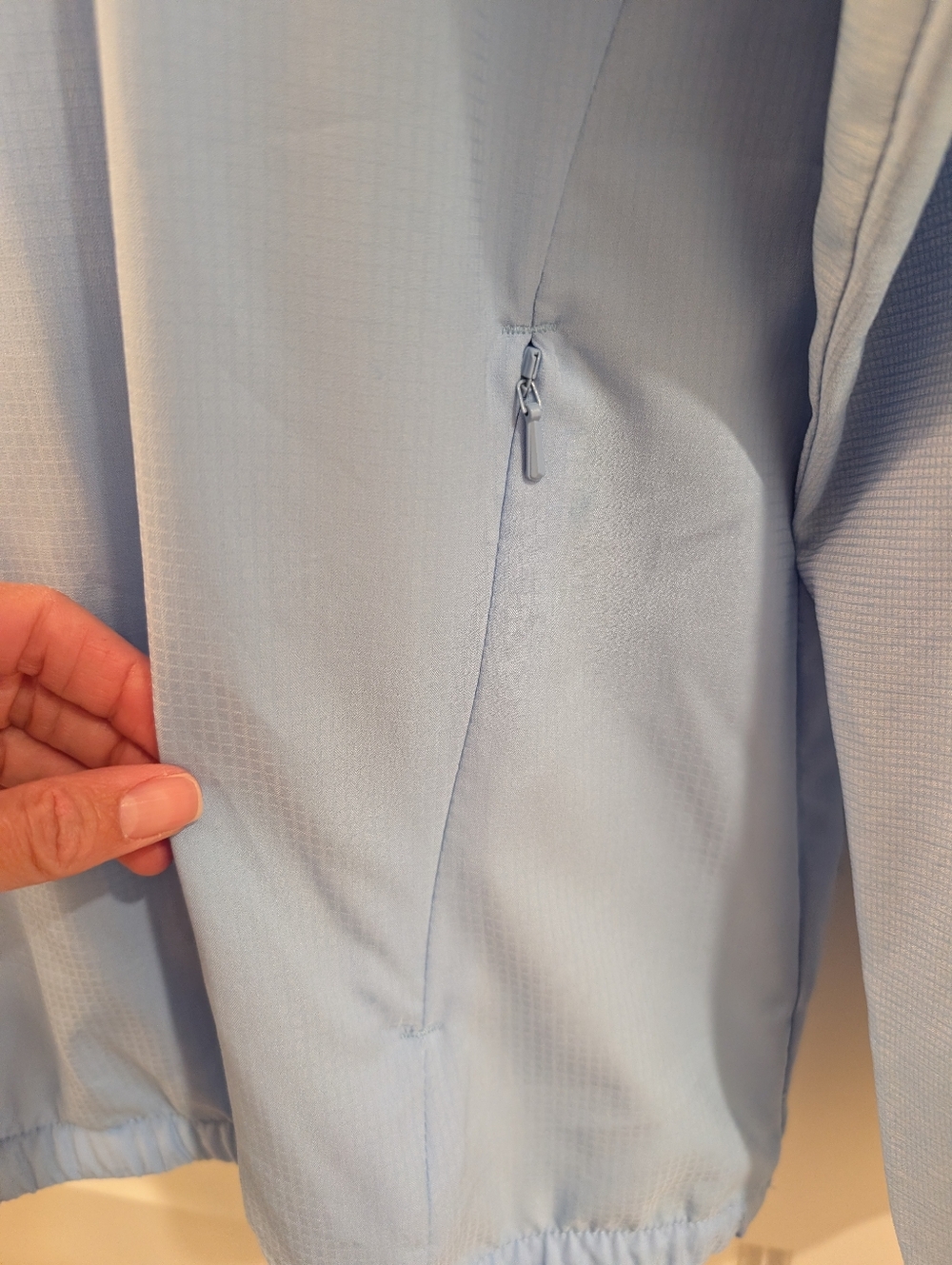 Women's Light Blue Columbia PFG Tamiami Windbreaker Hoodie - Picture 5 of 13